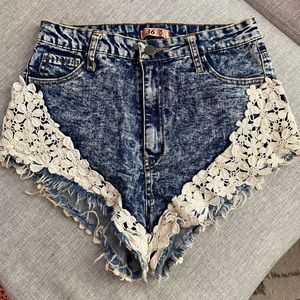 💛 3 for 30 High Rise Denim Shorts